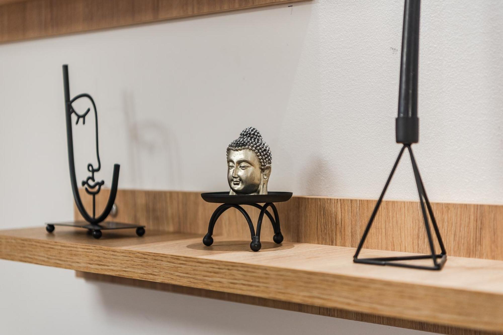 Noir Apartment By Kondo Stays Tiranë Eksteriør bilde