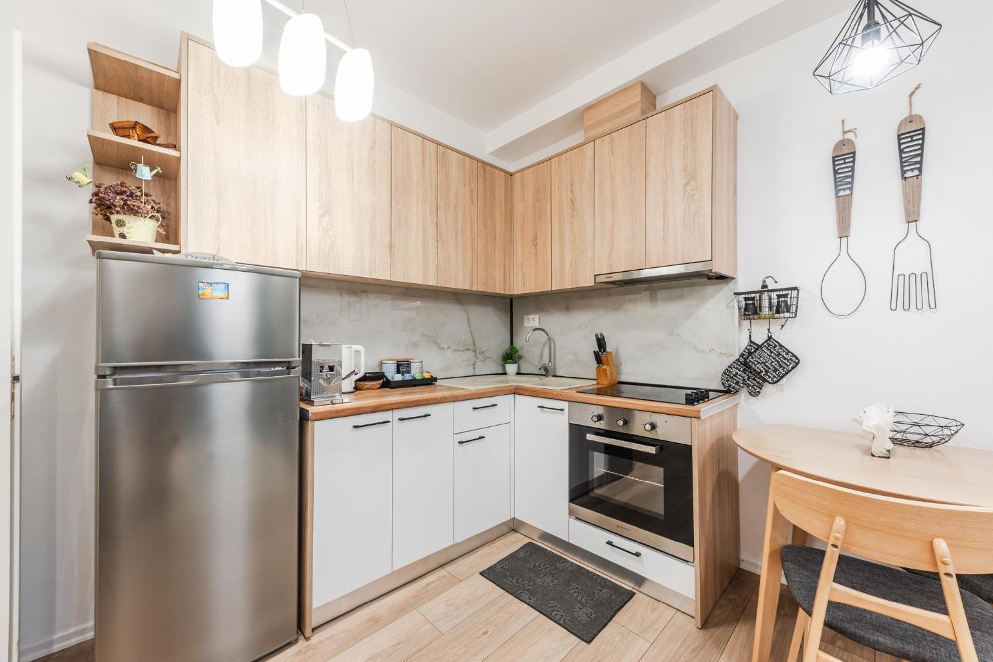 Noir Apartment By Kondo Stays Tiranë Eksteriør bilde