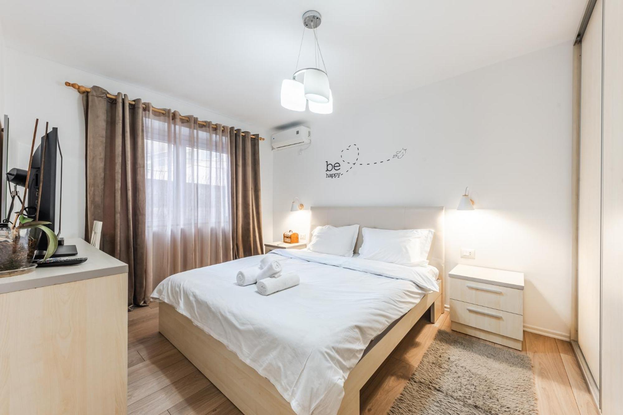 Noir Apartment By Kondo Stays Tiranë Eksteriør bilde